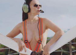 Позорит Украину: ню-модель из Одессы сняли с должности консула в Доминикане