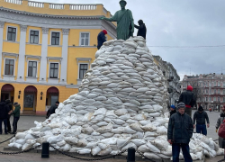 Памятник Дюку де Ришелье в Одессе оказался на грани разрушения