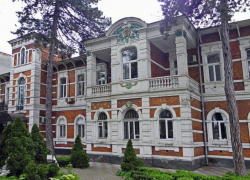 В Одессе сносят памятники архитектуры во время тревоги и заявляют, что это последствия атаки РФ