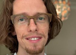 Известного украинского блогера, поэта, музыканта, актёра схватили ТЦК в Одессе