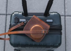 В Одессе женщину засунули в сумку и унесли прямо посреди улицы