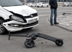 В Одесской области девушка сломала позвоночник, упав с электросамоката