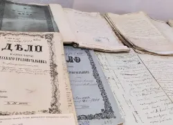 Миллионы страниц памяти: в Одесской области начали спасать уникальные архивы
