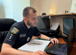 В Одесском суде мужчина напал на журналиста