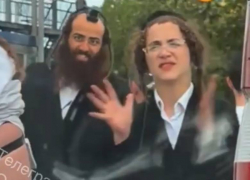 «Плачут, скачут и читают молитвы»: хасиды заполонили Одессу и устроили полный хаос