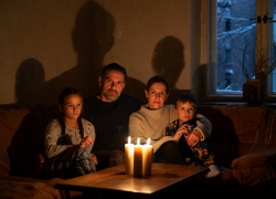 Жители Одессы сообщили, что шесть недель сидят без электричества