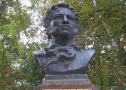 В Одесской области хотят снести еще два памятника Пушкину