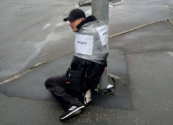 В Одессе вспышка фашизма — людей привязывают скотчем к столбам и жёстко насилуют