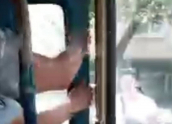 В Одессе люди оказались заблокированы внутри аварийного троллейбуса