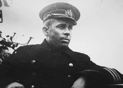 В Одессе убрали мемориальную доску советскому подводнику Маринеско