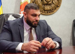 Одесский депутат заплатил более полутора миллионов за забытую морковку