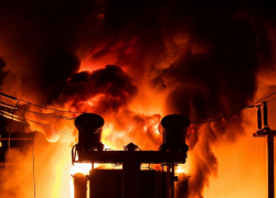 На энергообъекте Одесской области произошел пожар, люди остались без света