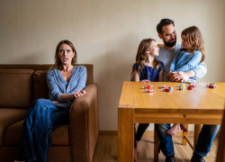 Мужик в Одессе до смерти забил тёщу и несколько лет жестоко насиловал жену и детей