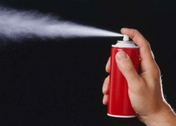 В Одессе женщина распылила газ в лицо военному, защищая мужа от мобилизации