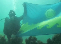 Спасатели Анапы возложили венок и цветы к сухогрузу «Одесский Горсовет», затонувшему в годы ВОВ