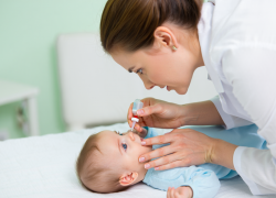 В Одессе мать чуть не убила младенца нафтизином