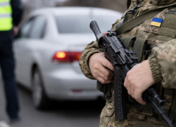В Одесской области военный расстрелял из автомата гражданский автомобиль