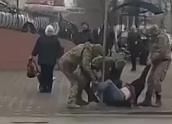 В Одессе ТЦК устроили «засаду» на мужчин с помощью человека в гражданском