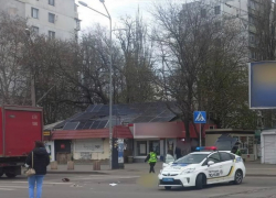 В Одессе под колёсами грузовика погибла женщина