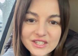 Вдова убитого в Одессе националиста Ганула требует от няни говорить по-украински