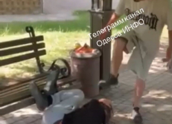 В Одессе подросток бил ногами и таскал за волосы мальчика младше себя, невзирая на слезы