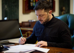 «Окончание Украины»: Владимир Зеленский согласился на капитуляцию по воле США