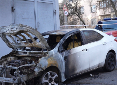 В Одессе задержали молодого человека за поджог автомобиля ради легкого заработка