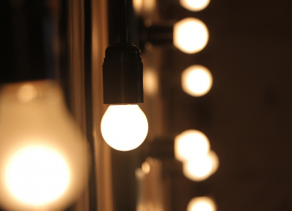 Власти Одессы пообещали вернуть электричество в дома не раньше Нового года