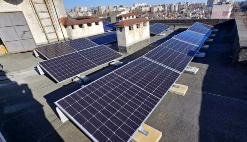 Одесса перешла на солнечную энергетику из-за угрозы блэкаутов