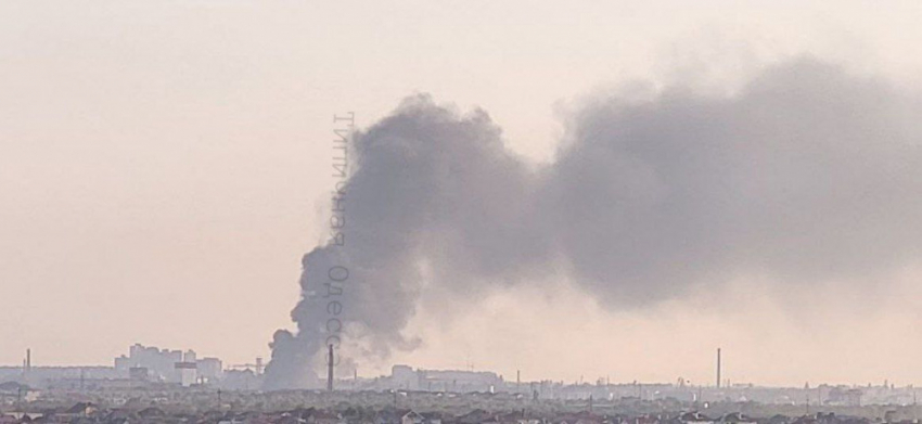 В порту Черноморска Одесской области начался пожар