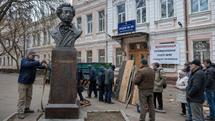 Деколонизаторы решили отобрать у Одессы еще одного Пушкина
