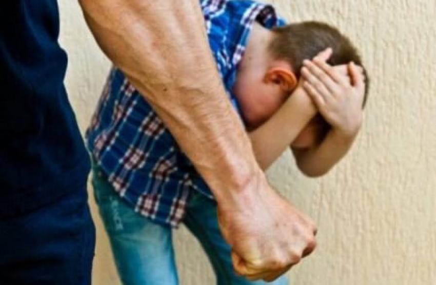 В Одесской области отчим избил ребенка