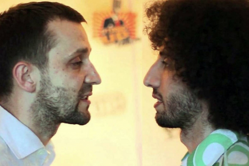 Комик-одессит, лишенный российского гражданства, прописан в Москве у Руслана Белого