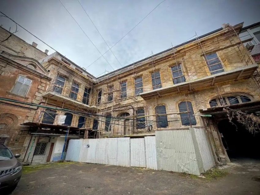 Алчность и бюрократия уничтожают Дом Гоголя в Одессе