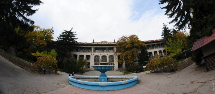 Закончили 20-летний спор: одесский санаторий отдали Молдове