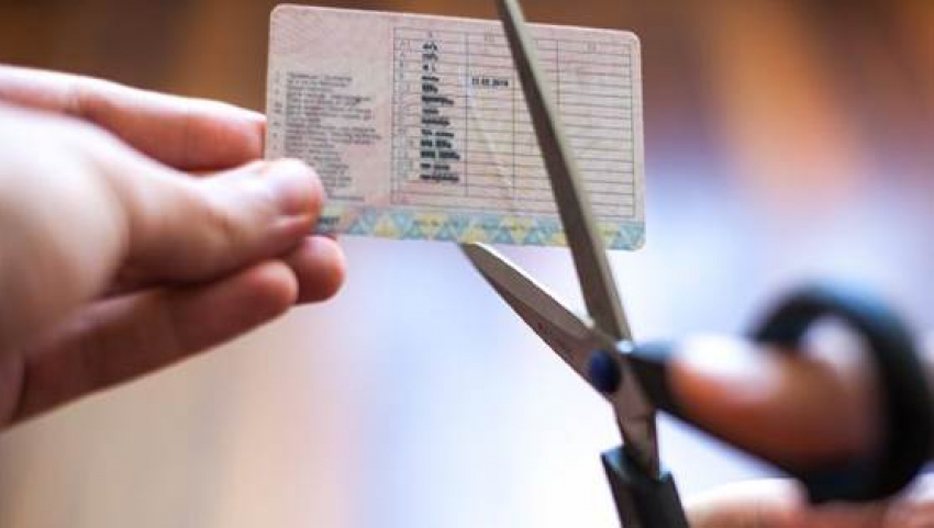 Одессита лишили водительских прав на 33 года