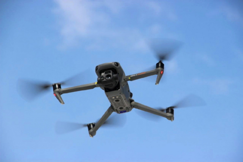 FPV-дрон партизан из Одессы ударил по военкомам в Сарате - видео