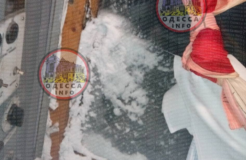 Снег в купе и тьма на перронах: зимние морозы ударили по железной дороге Одессы