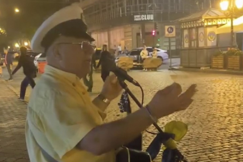 В Одессе не будут петь по-русски: на Украине хотят запретить русскую музыку