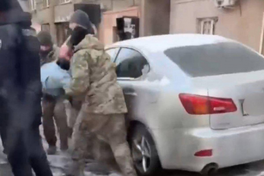 Омбудсмен решил разобраться, зачем ТЦК в Одессе разбили машину и лицо призывнику