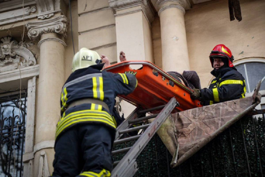 В больнице Одессы скончалась женщина, под которой обрушился балкон