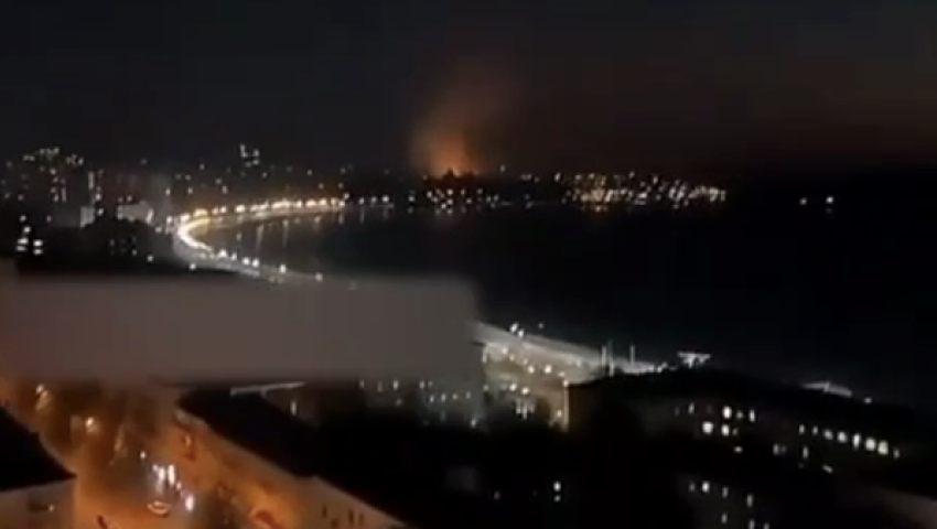 Два мощных прилета под Одессой попали на видео
