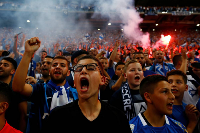 Началось: палестинцы готовы разорвать израильтян во время игры «Маккаби» с «Астон Виллой»