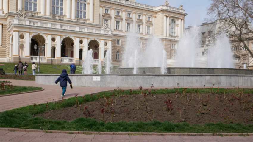 Главный фонтан Одессы заработал после зимы