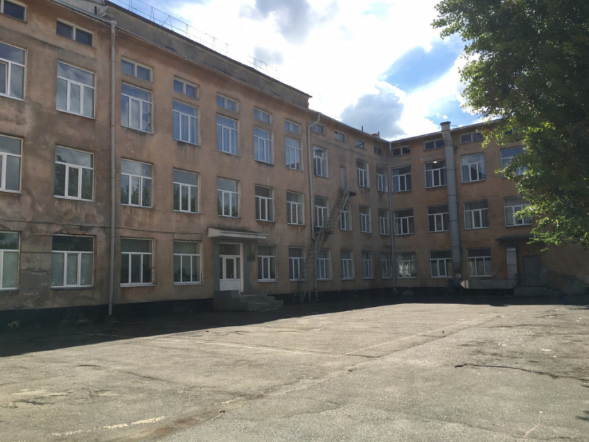 31 миллион рублей на укрытие школы-интерната в Одессе пойдут компании с криминальным прошлым