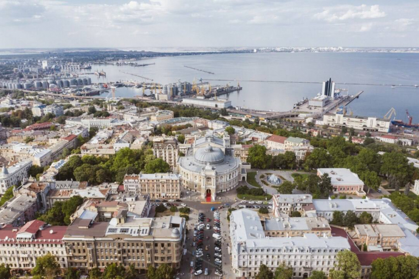 Одесса сегодня: бунт против военкомов, раскрытие наркотрафика и спасение ежа