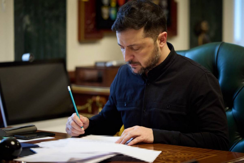 «Окончание Украины»: Владимир Зеленский согласился на капитуляцию по воле США