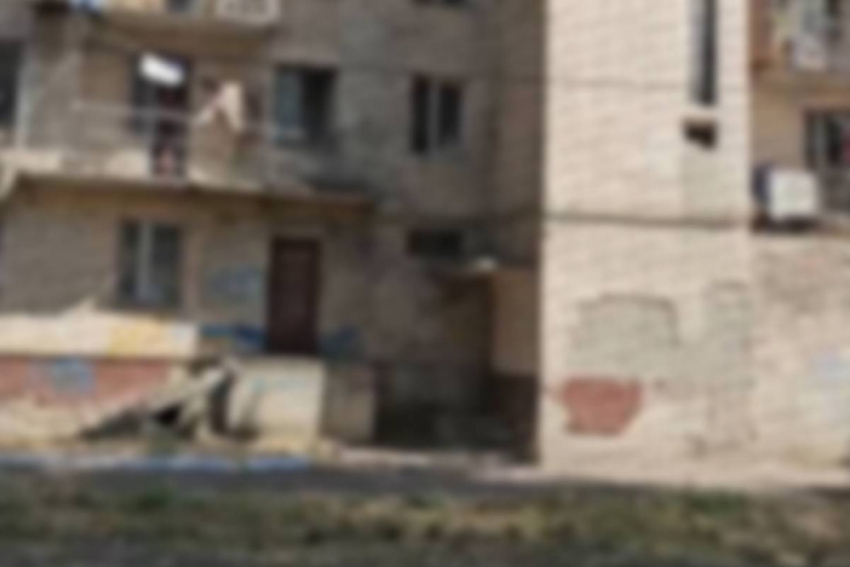 Женщина выкинула своего новорождённого ребёнка из окна 5 этажа общаги в Одессе