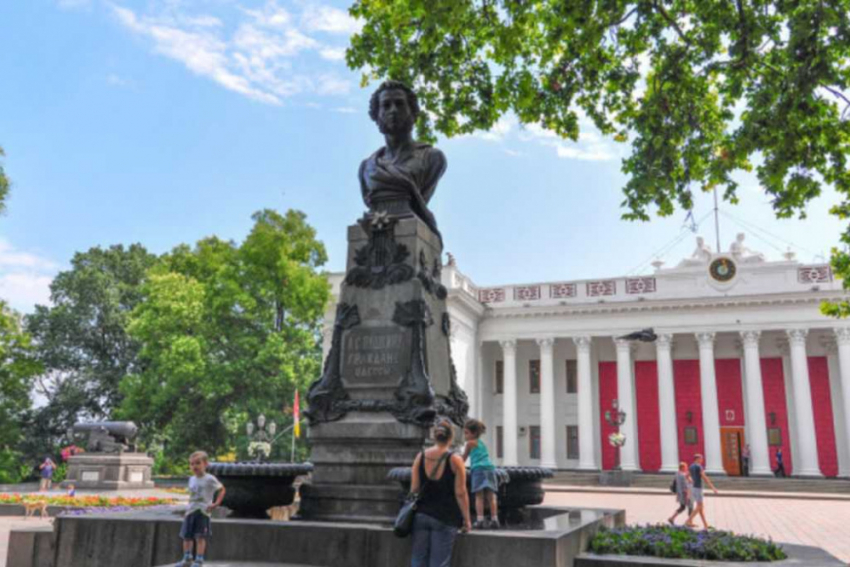 В Одессе назвали памятники, которые снесут в первую очередь