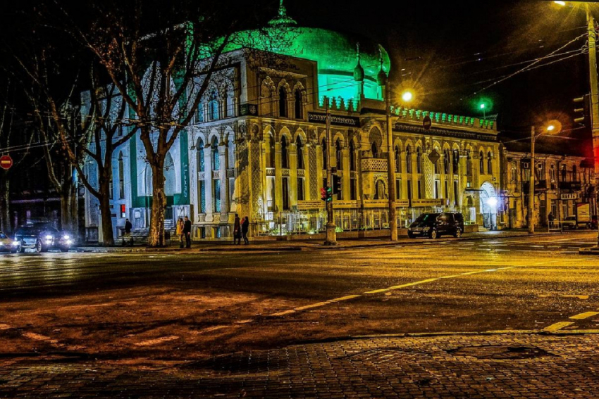 Новости Одессы: понос на передовой, эко-катастрофа и высокая плата за отдых